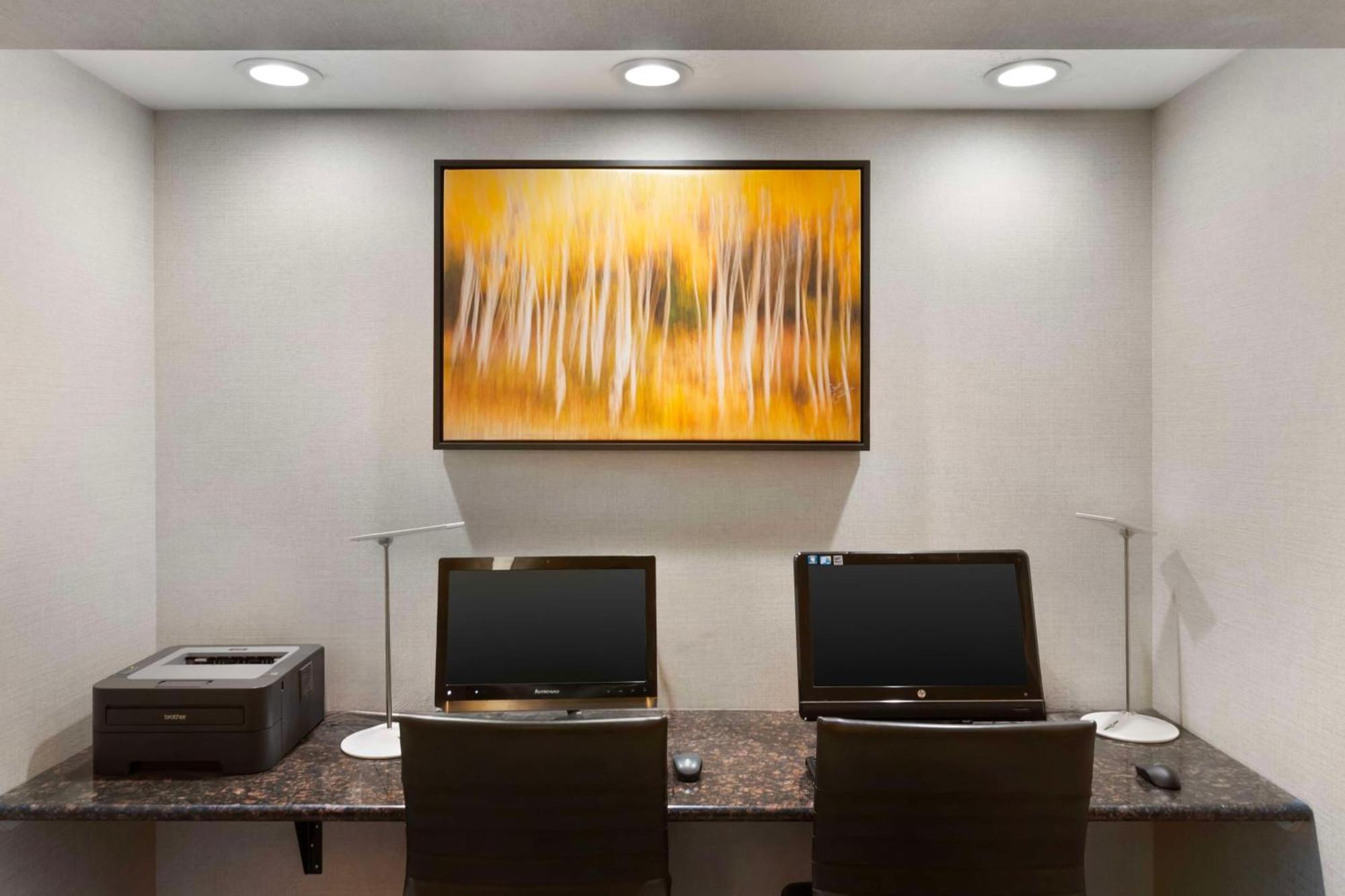 Best Western Holiday Hills Coalville Ngoại thất bức ảnh