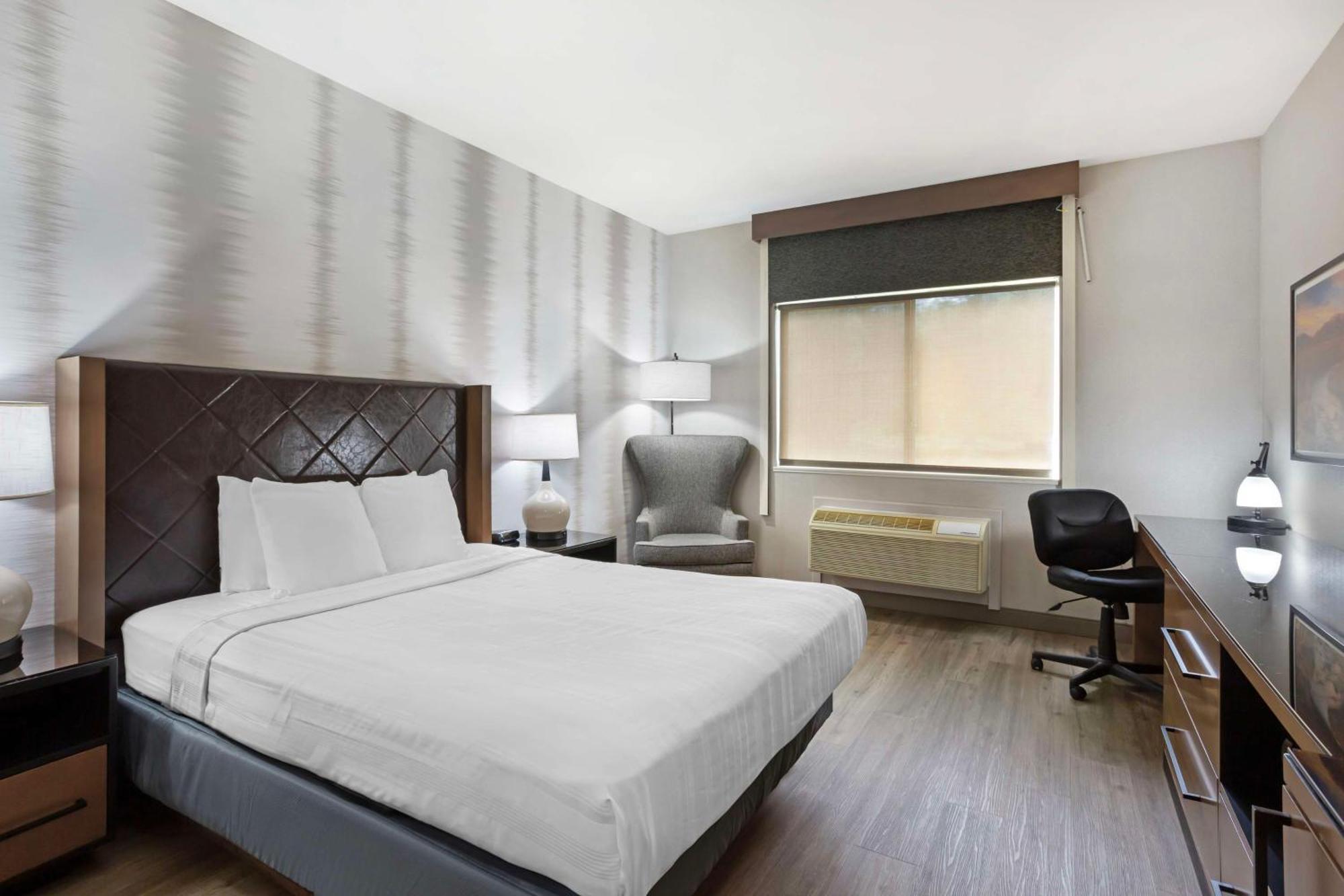 Best Western Holiday Hills Coalville Ngoại thất bức ảnh